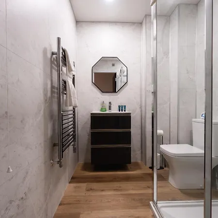 Escape Ordinary In Belfast Apartment Exterior photo