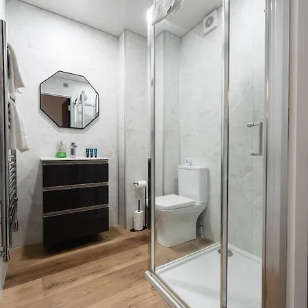 Escape Ordinary In Belfast Apartment Exterior photo
